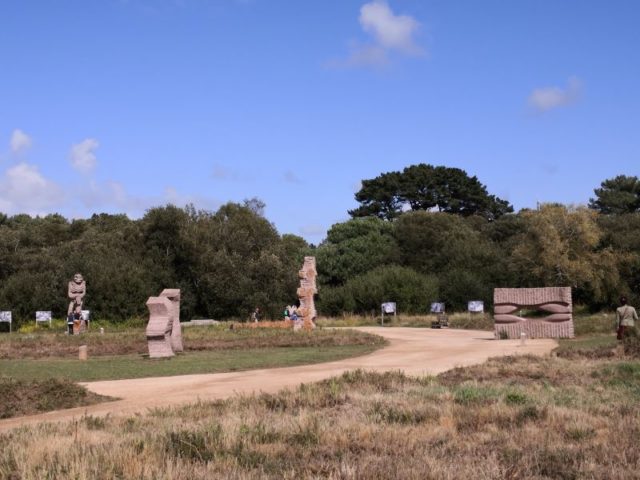 Parc Des Sculptures Christian Gad Et Daniel Chhé