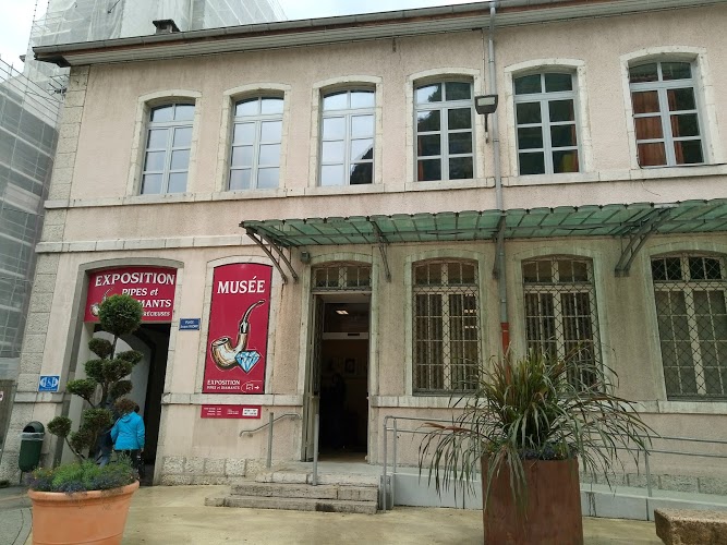 Musée De La Pipe Et Du Diamant
