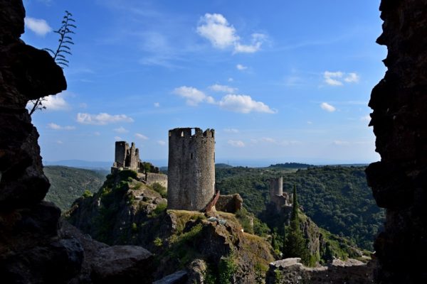 Les Quatre Châteaux de Lastours