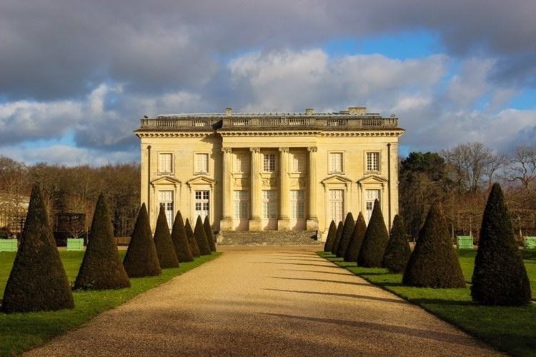 parc du château de pignerolle chien accepté