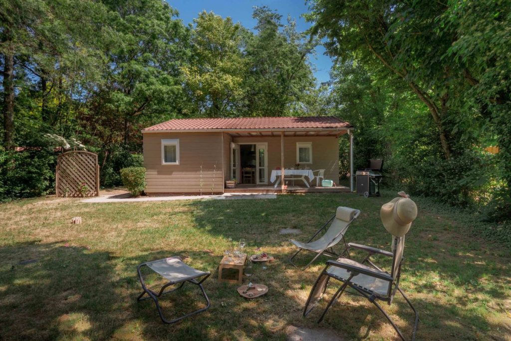 hébergement qui accepte les chiens cholet domaine de l'entre lacs