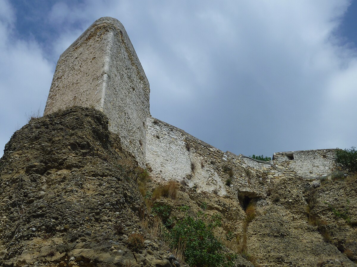 chateau Roquebrune balade avec chien