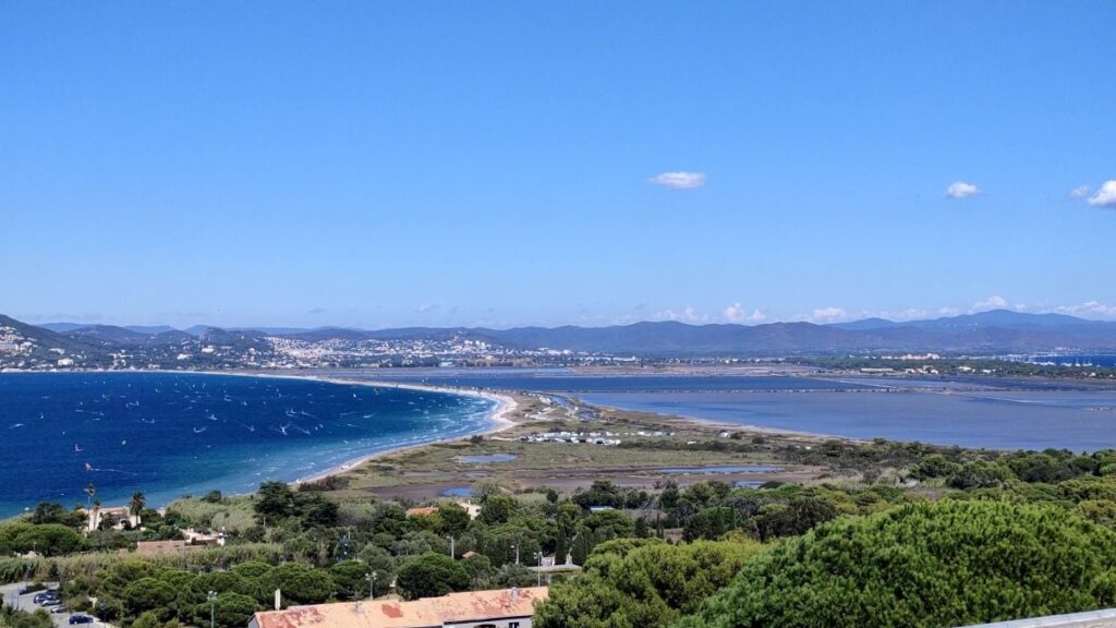 Camping Tikayan La Bergerie Plage vacance avec chien hyères