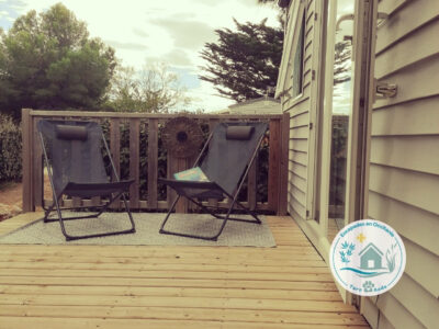 Terrasse avec chiliennes du mobil home