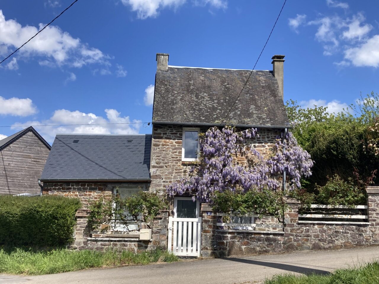 PADDY'S COTTAGE